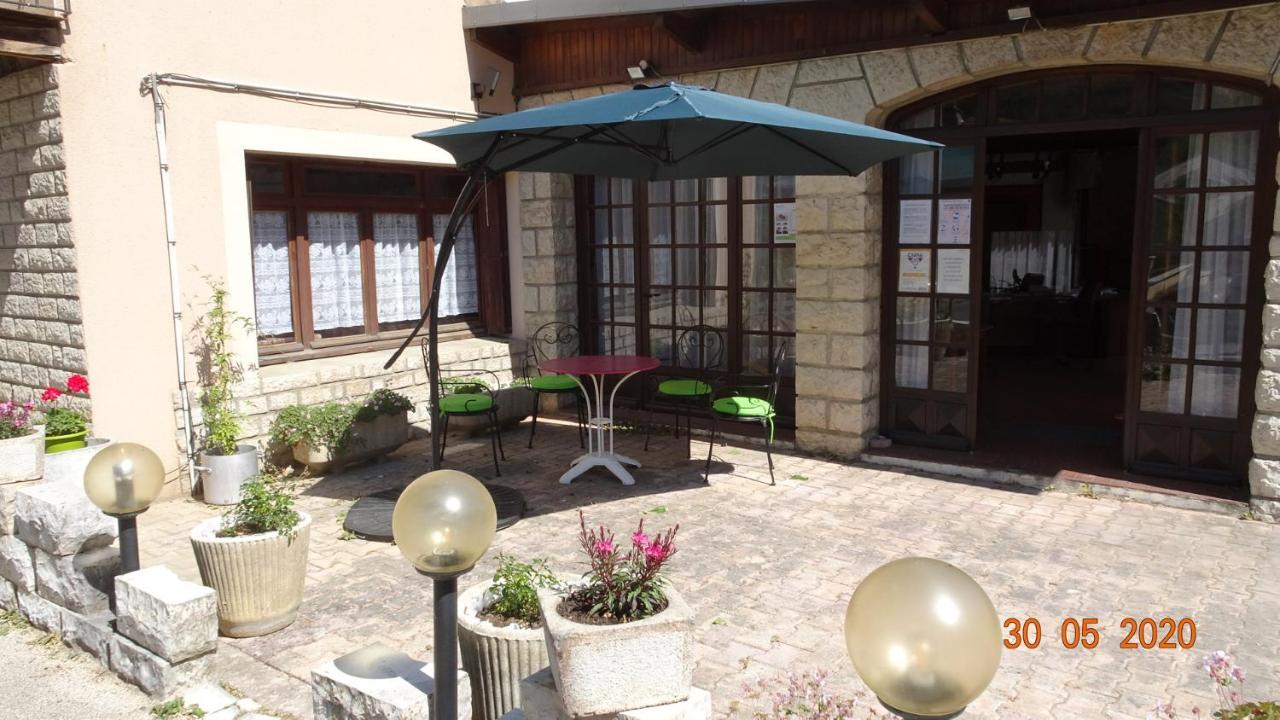 バルジャック Au Pont De La Gineze Bed & Breakfast エクステリア 写真